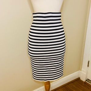 Stretch Pencil Skirt